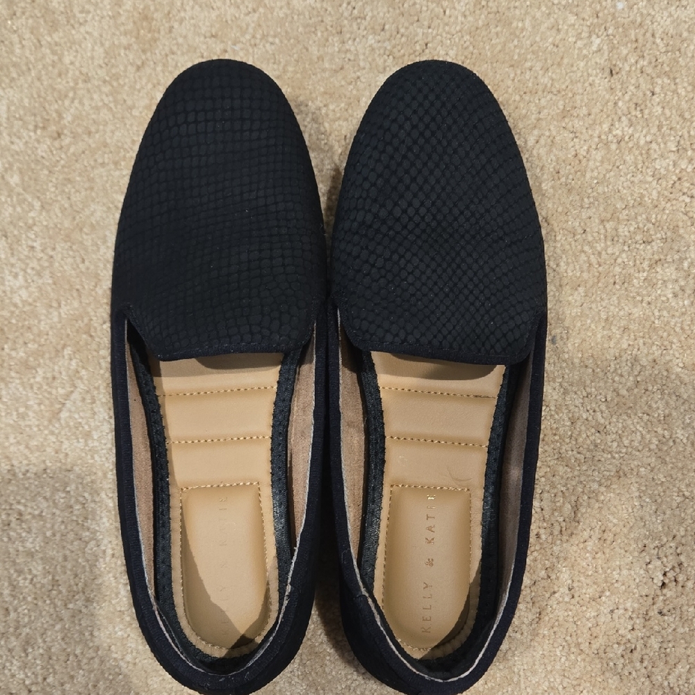 Kelly & Katie Black Loafers Size 6.5